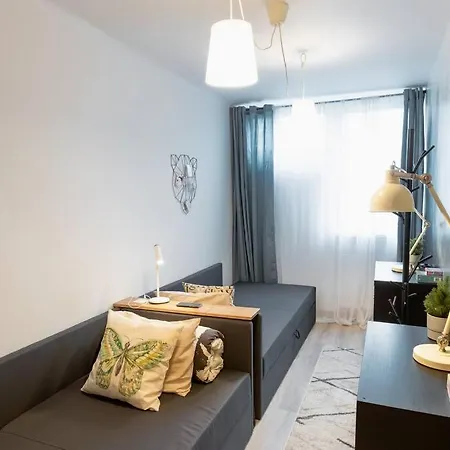Comfy Place In The Heart Of Warsaw. Biz&travel. وارسو