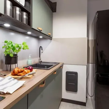 Comfy Place In The Heart Of Warsaw. Biz&travel.